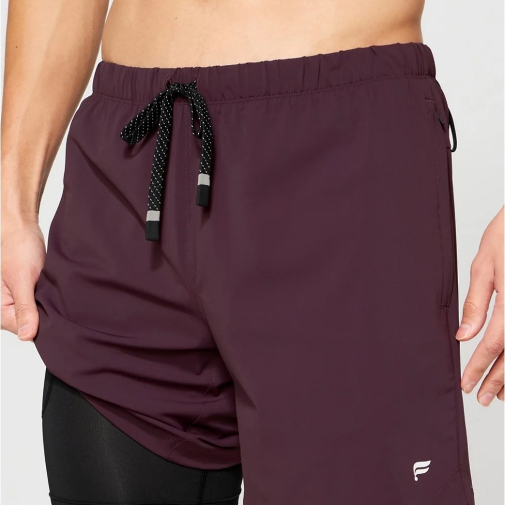 Fabletics The One Short Lined 7 inch - Color: Oxblood - XL